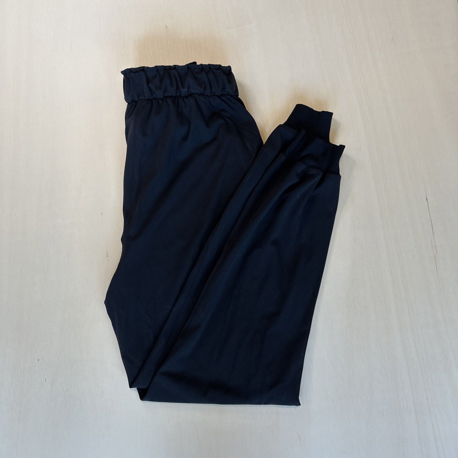 Lululemon Stretch Joggers Size 6 Black Gym Zipper Pockets